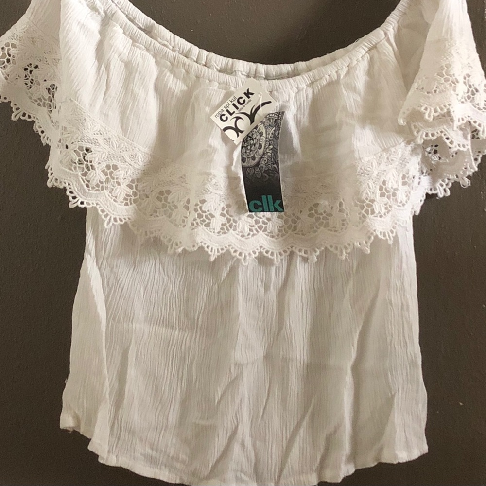 🛍 Beautiful & Delicate Blouse